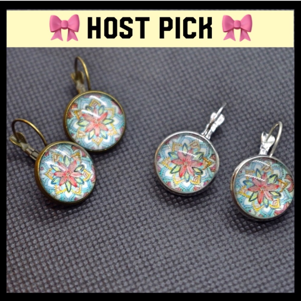 ♨️ LAST ONE ♨️ Lotus Flower Glass Dome Earrings